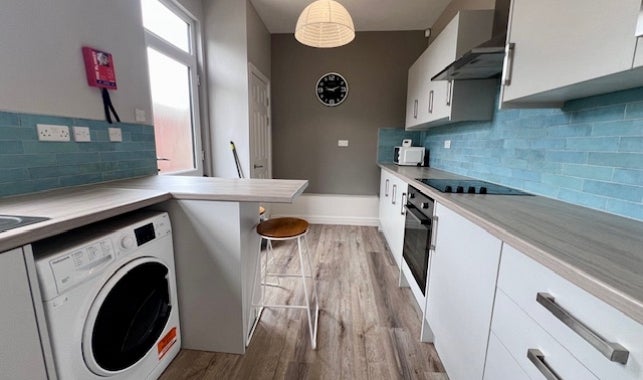 Flat Edmund Road in Sheffield