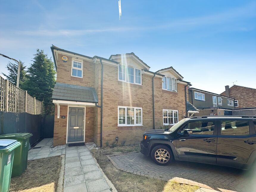 House Holtsmere Close in Watford