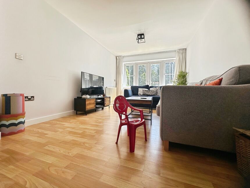 House Holtsmere Close in Watford