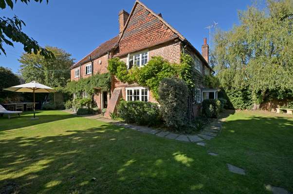 House Reading Road in South Oxfordshire