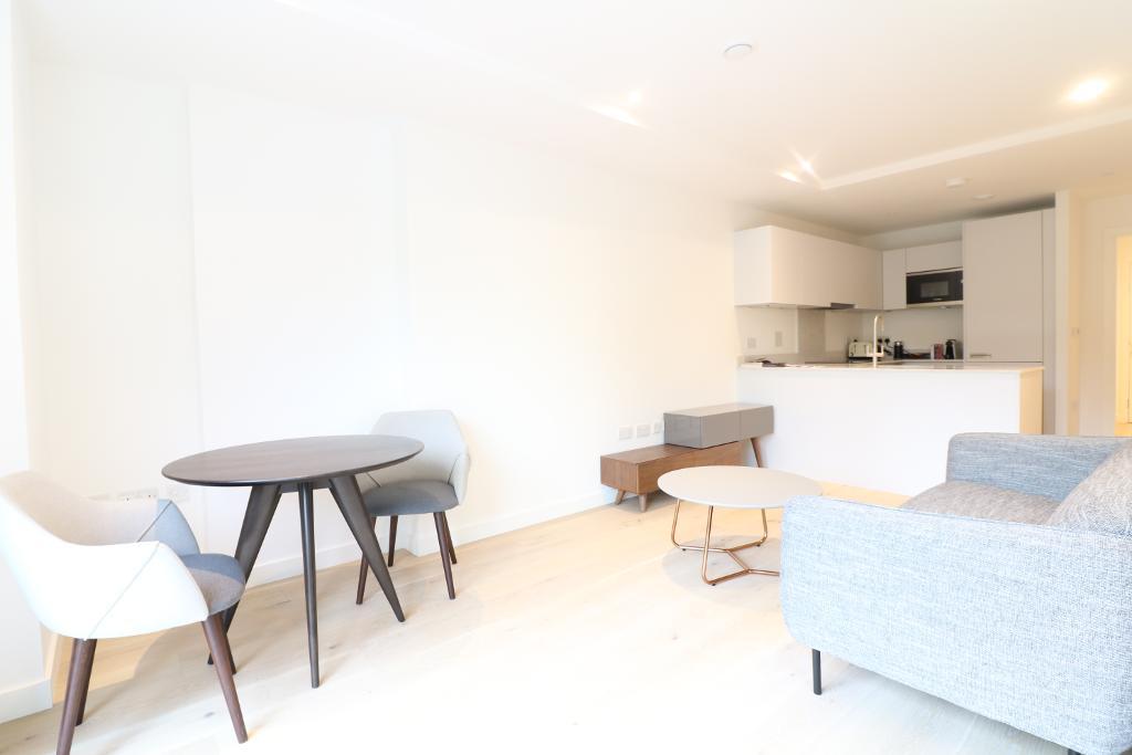 Flat Pentonville Road in Greater London