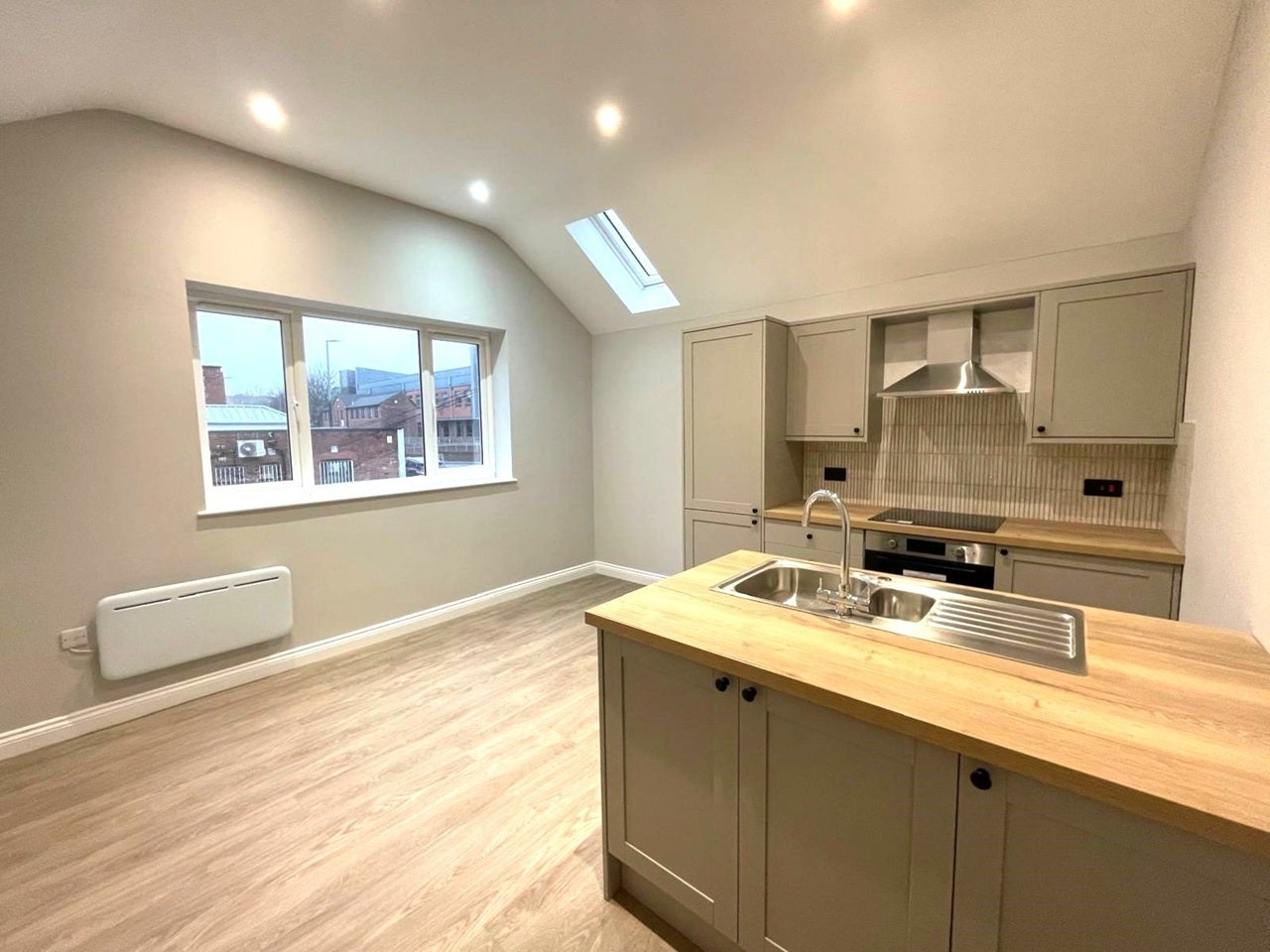 Flat Ropergate in Wakefield