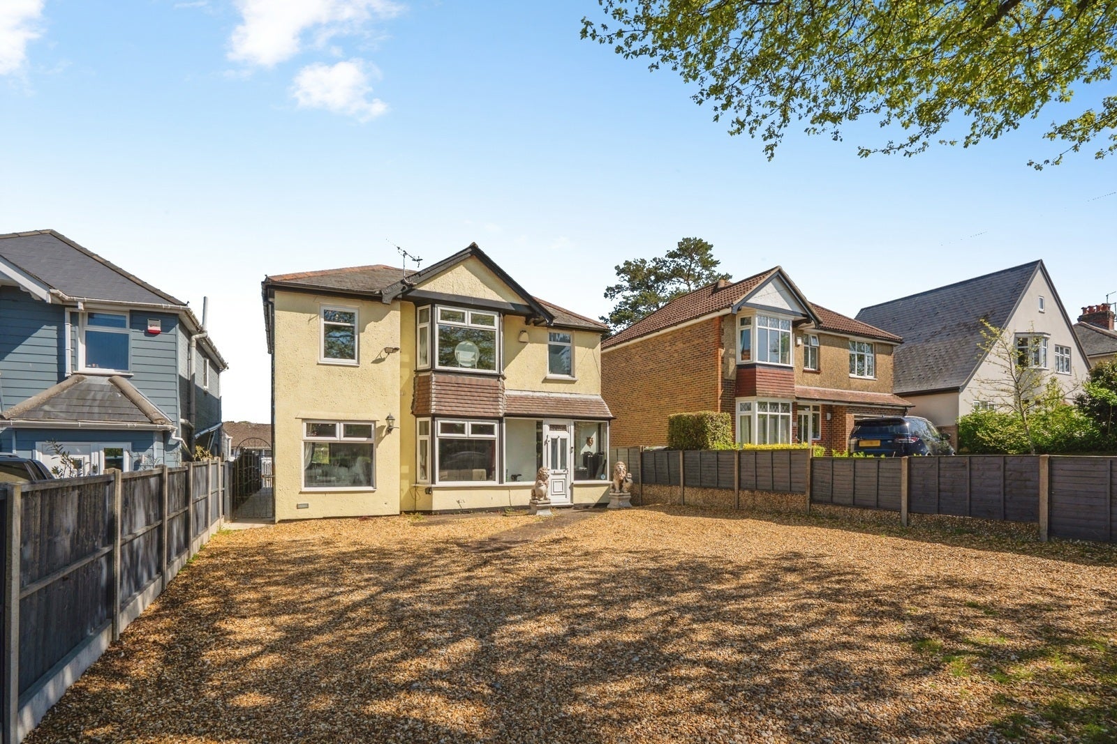 House Lovedean Lane in East Hampshire