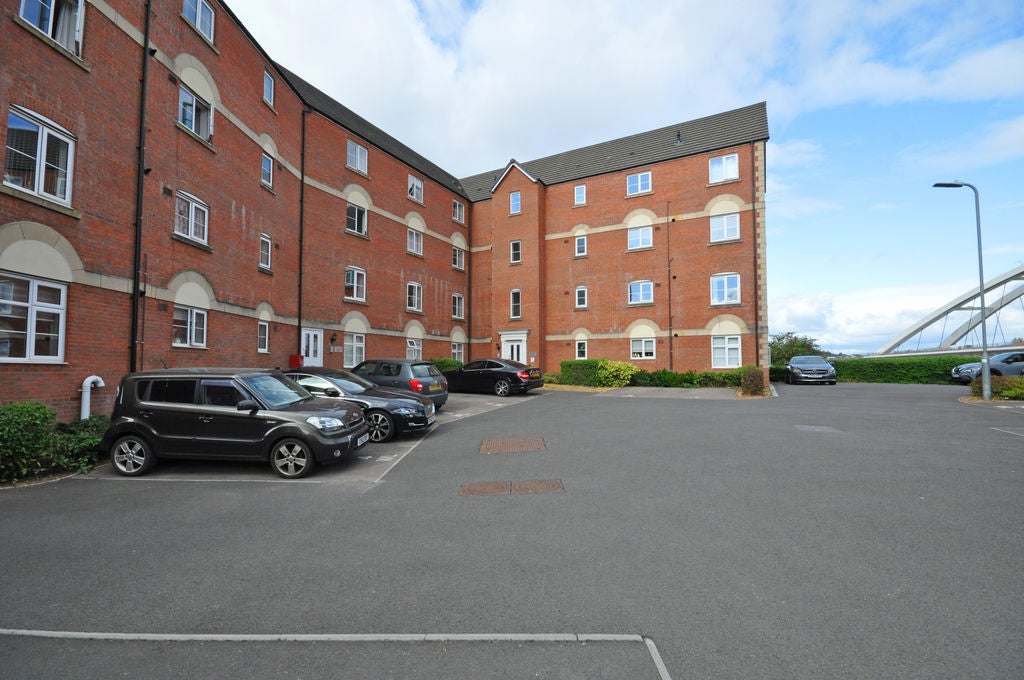 Flat Anderson Grove in Newport