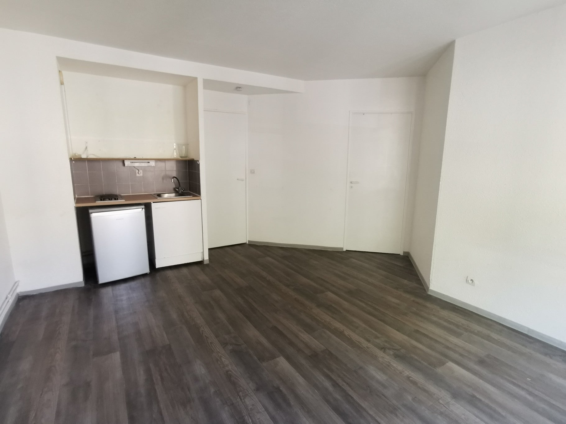 Flat Place du Millénaire in Montpellier