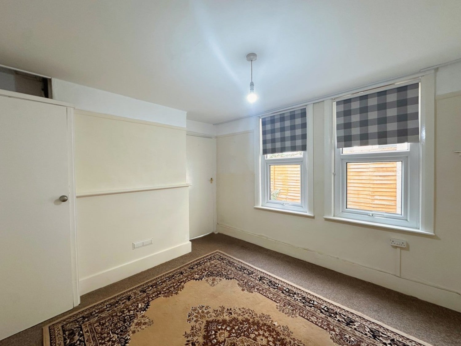 Flat York Road in Southend-on-Sea