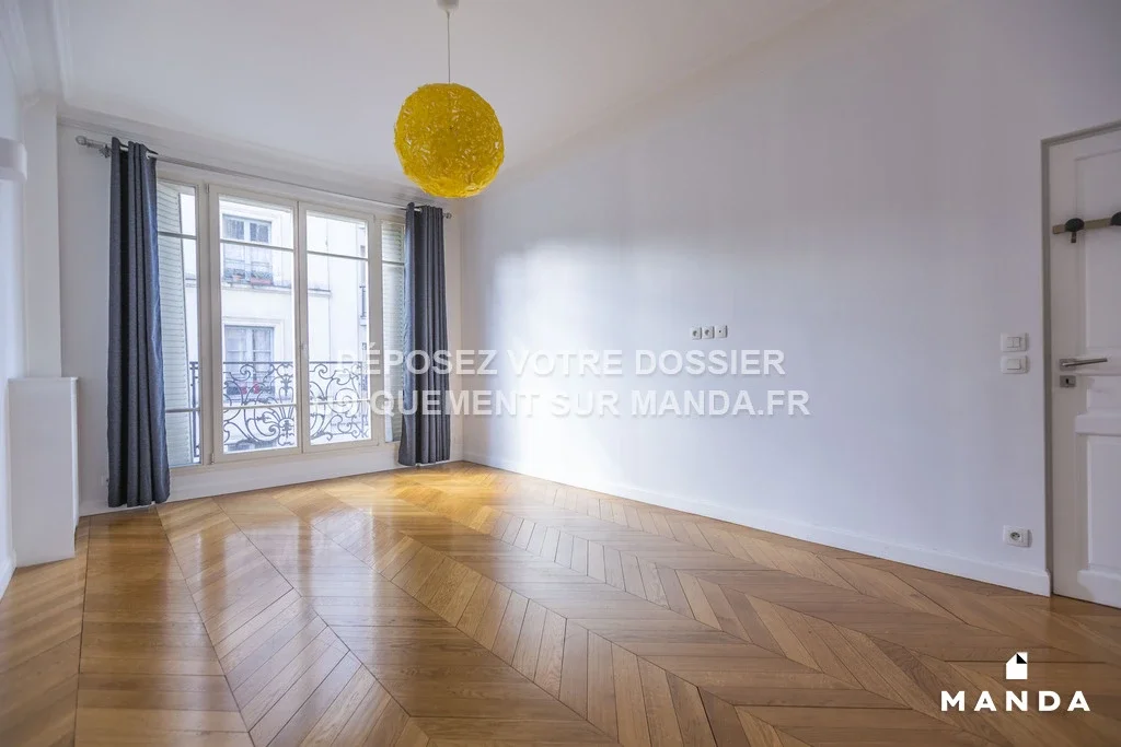 Flat Rue Pierre au Lard in Paris