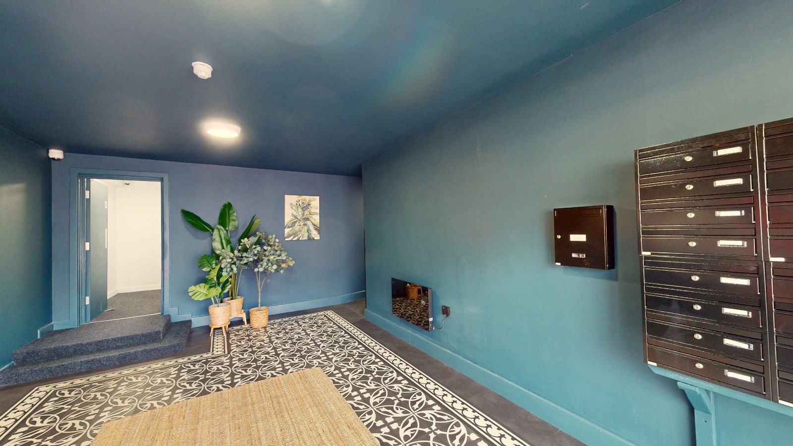 Flat Twyning Road in Birmingham