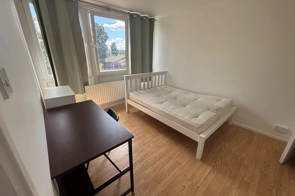 Flat Alton Road in Greater London