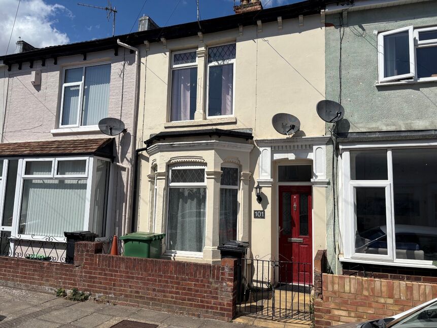 Flat Portchester Road in Portsmouth