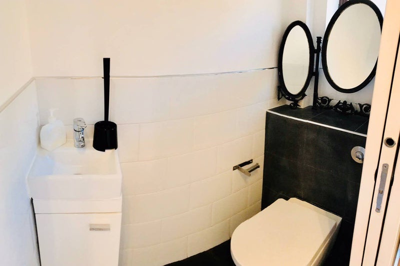 Room Crondall Street in Greater London