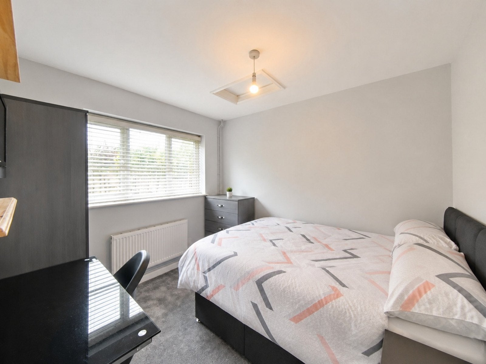 Room Seward Street in Charnwood