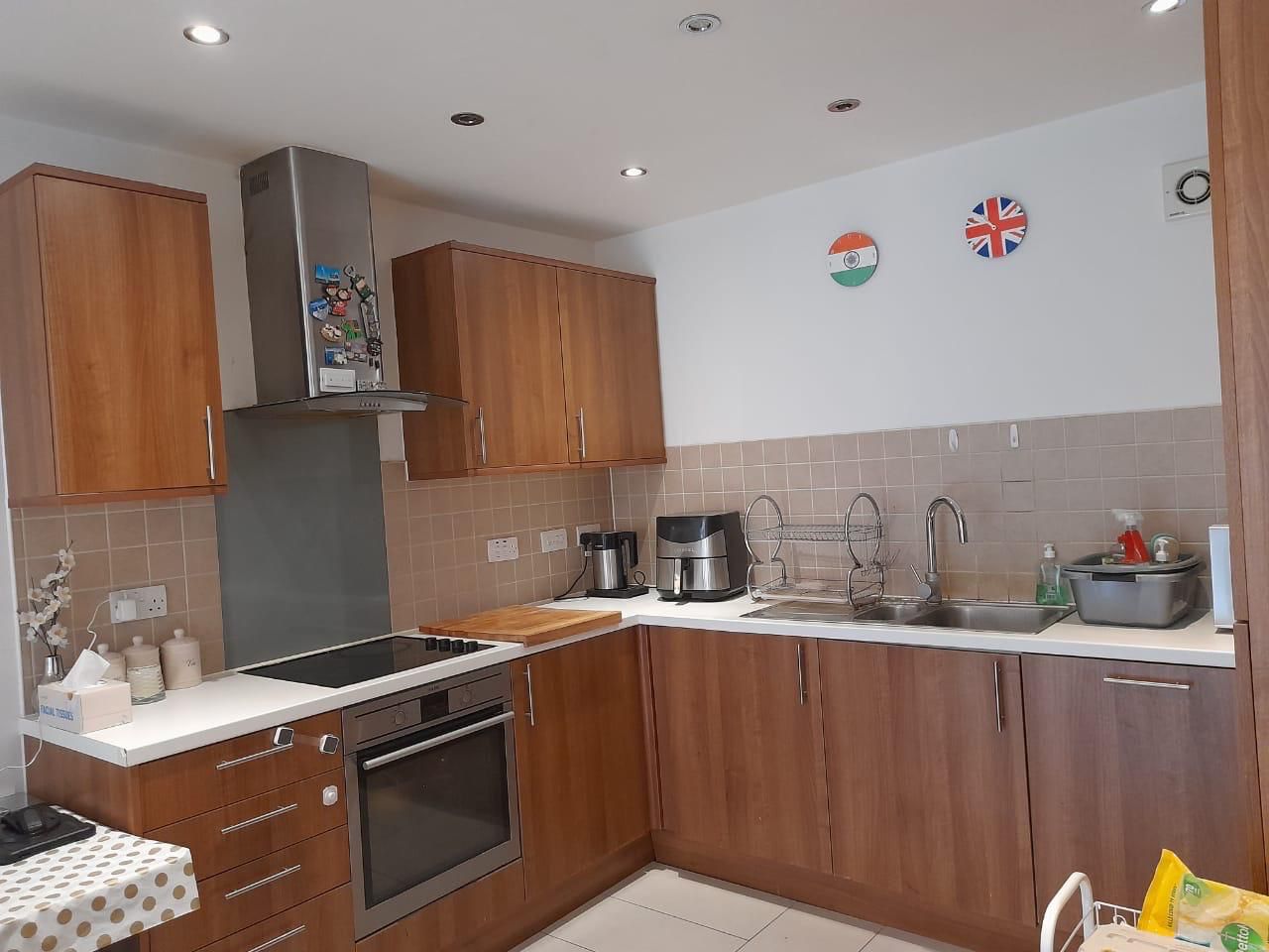 Flat Sunningdale Gardens in Greater London
