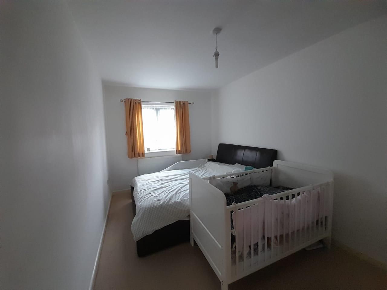 Flat Sunningdale Gardens in Greater London