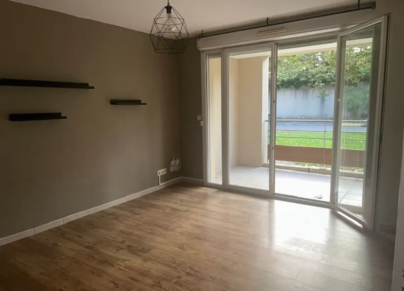 Flat Rue Paul Manivet in Le Pontet