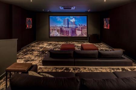 Flat Raven Row in Greater London