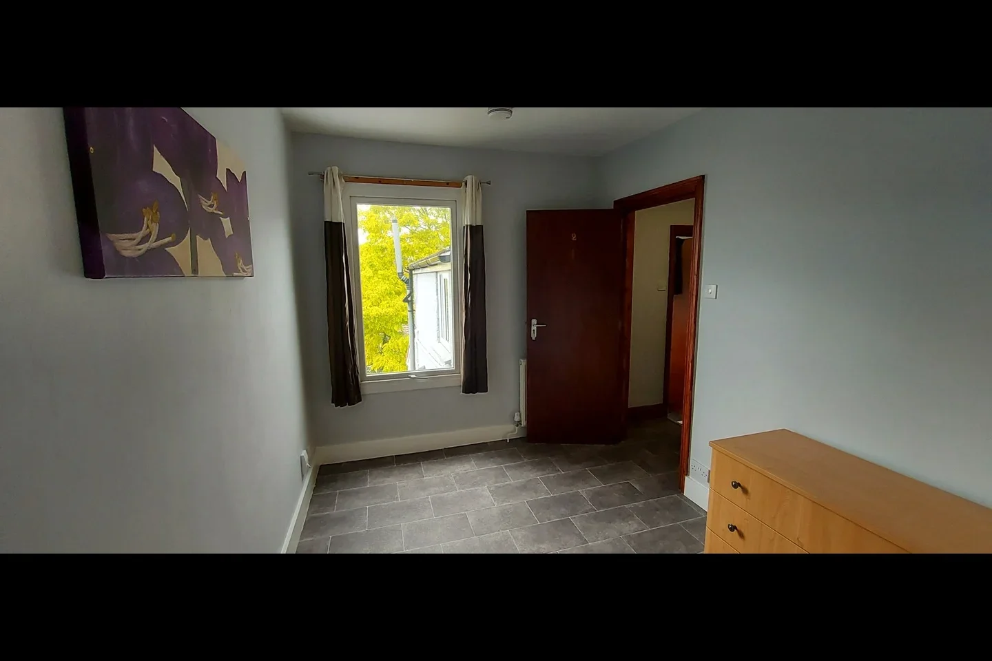 Room King Edward Road in Chatham