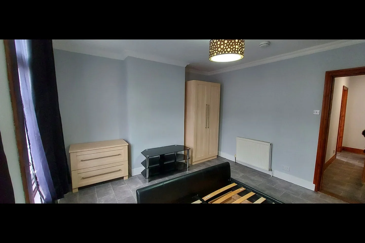 Room King Edward Road in Chatham