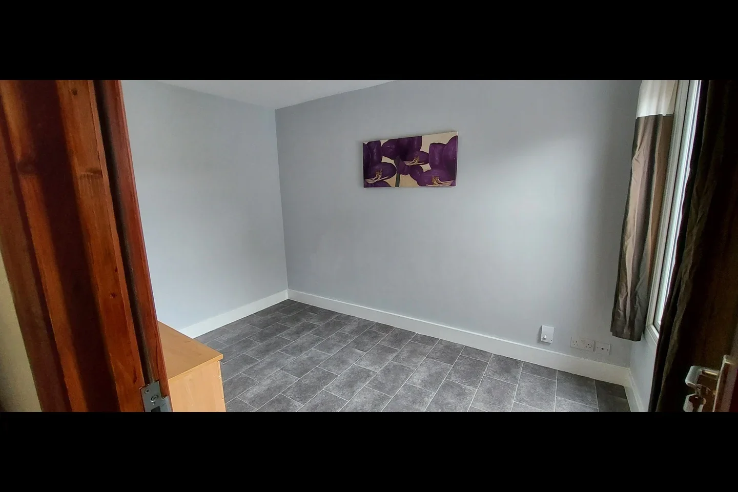 Room King Edward Road in Chatham