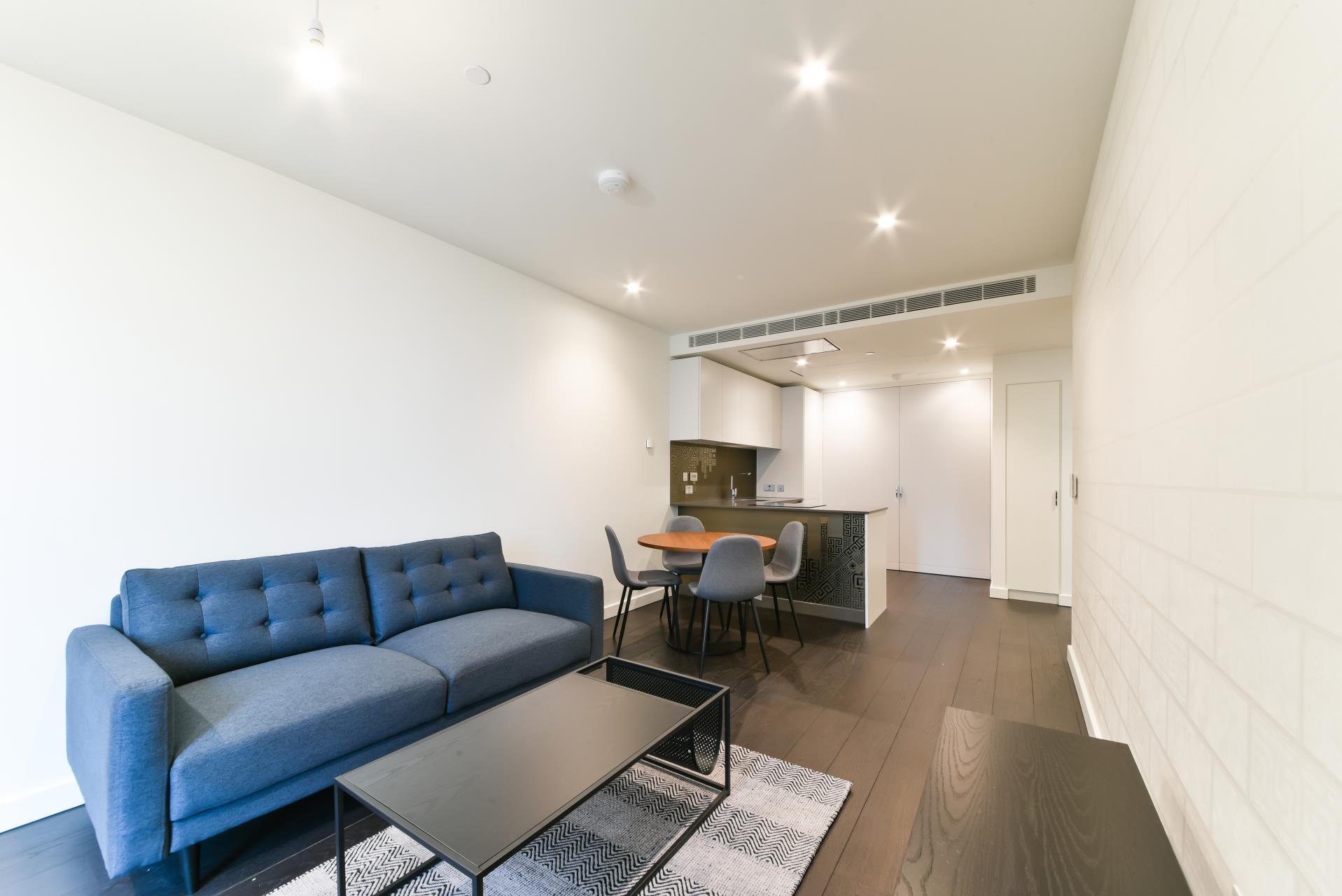 Flat Pascal Square in Greater London
