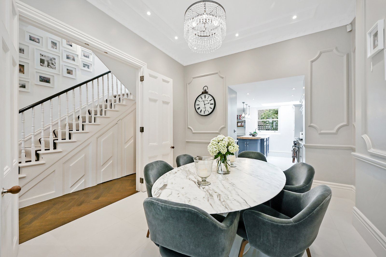 House Brunswick Gardens in Greater London