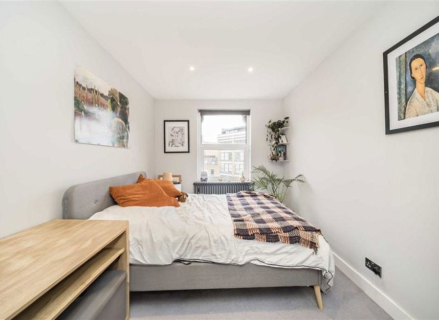 Flat Gatesborough Street in Greater London