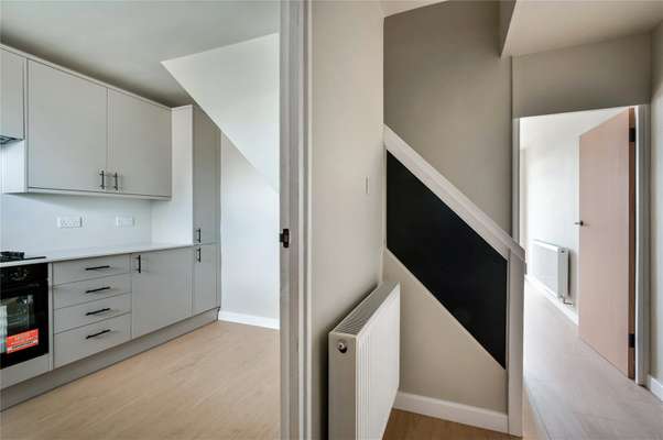 Flat Belton Way in Greater London