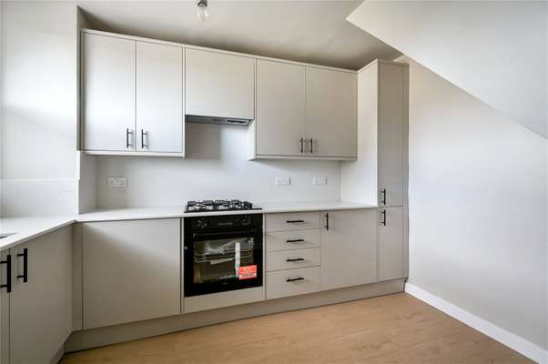 Flat Belton Way in Greater London
