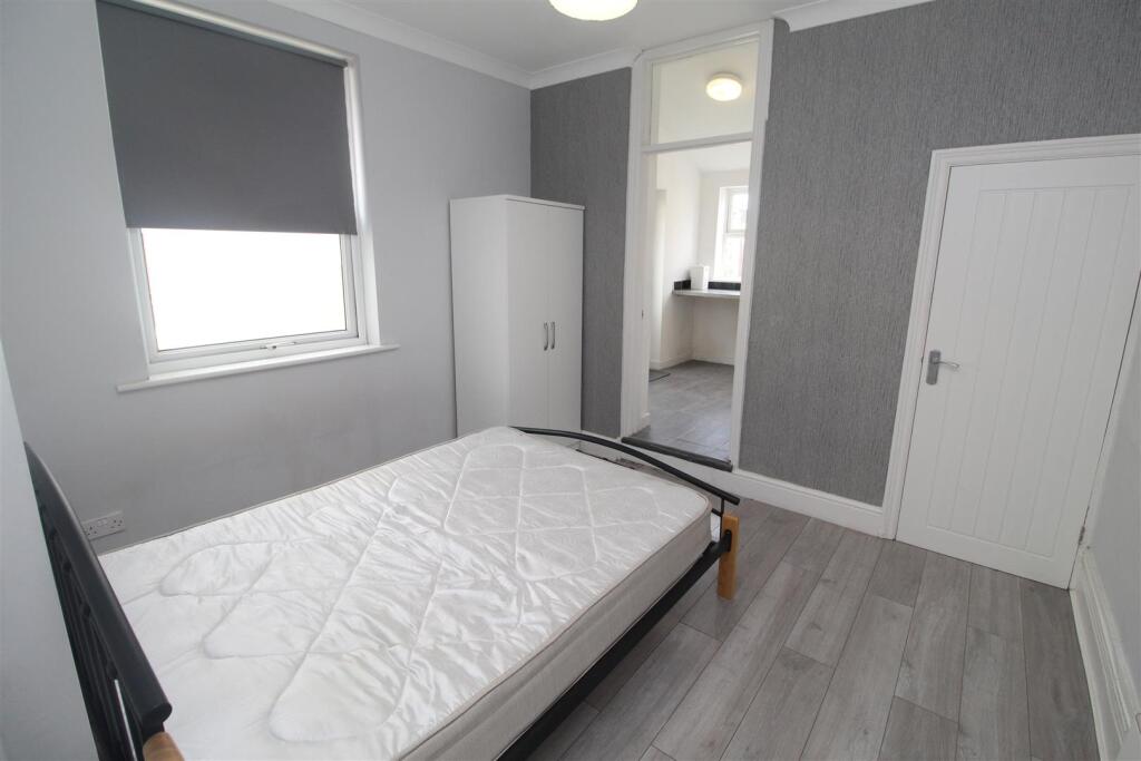 Flat Kimberley Road in Cardiff