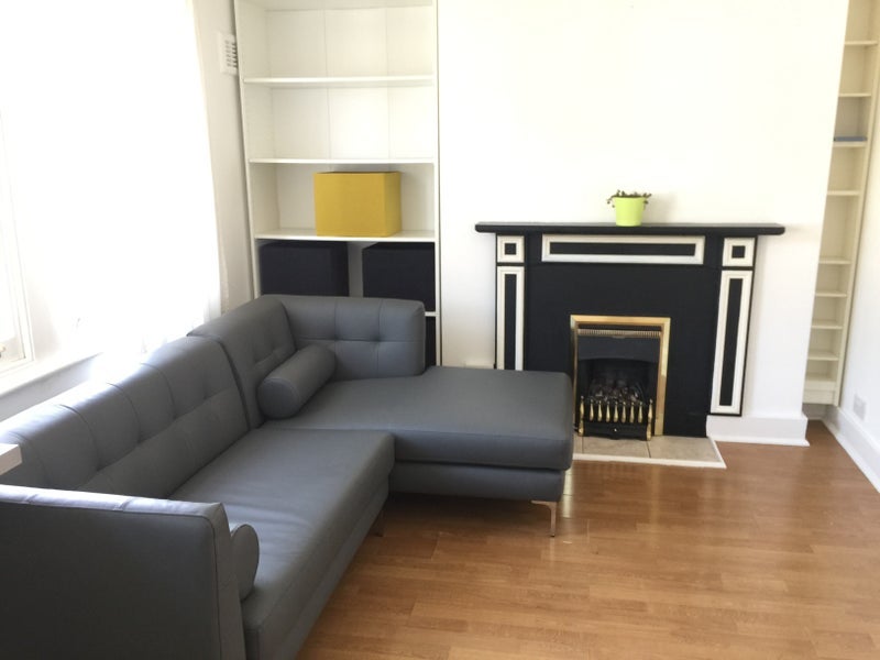 Flat Chetwynd Road in Greater London