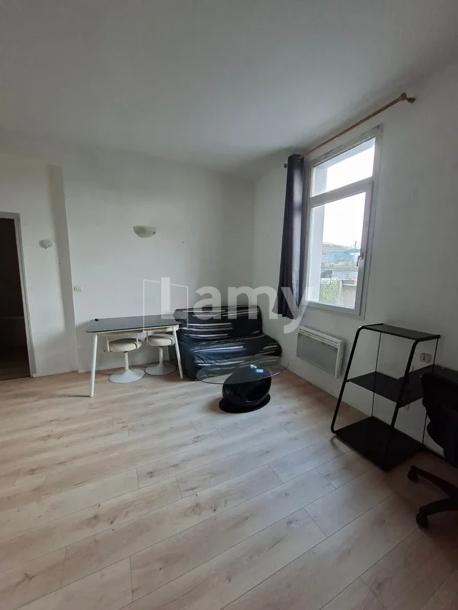 Flat Voie Rapide Urbaine in Lille