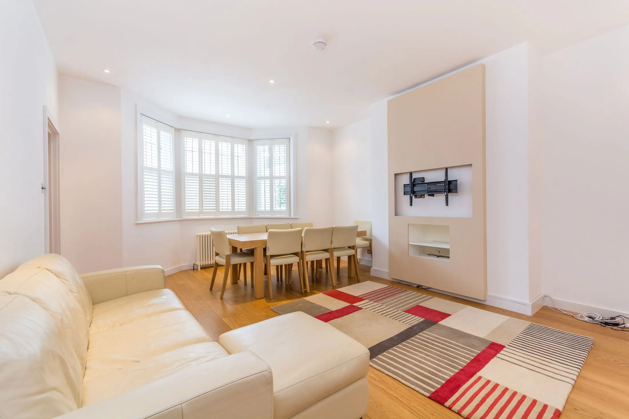 Flat Biddulph Road in City of Westminster