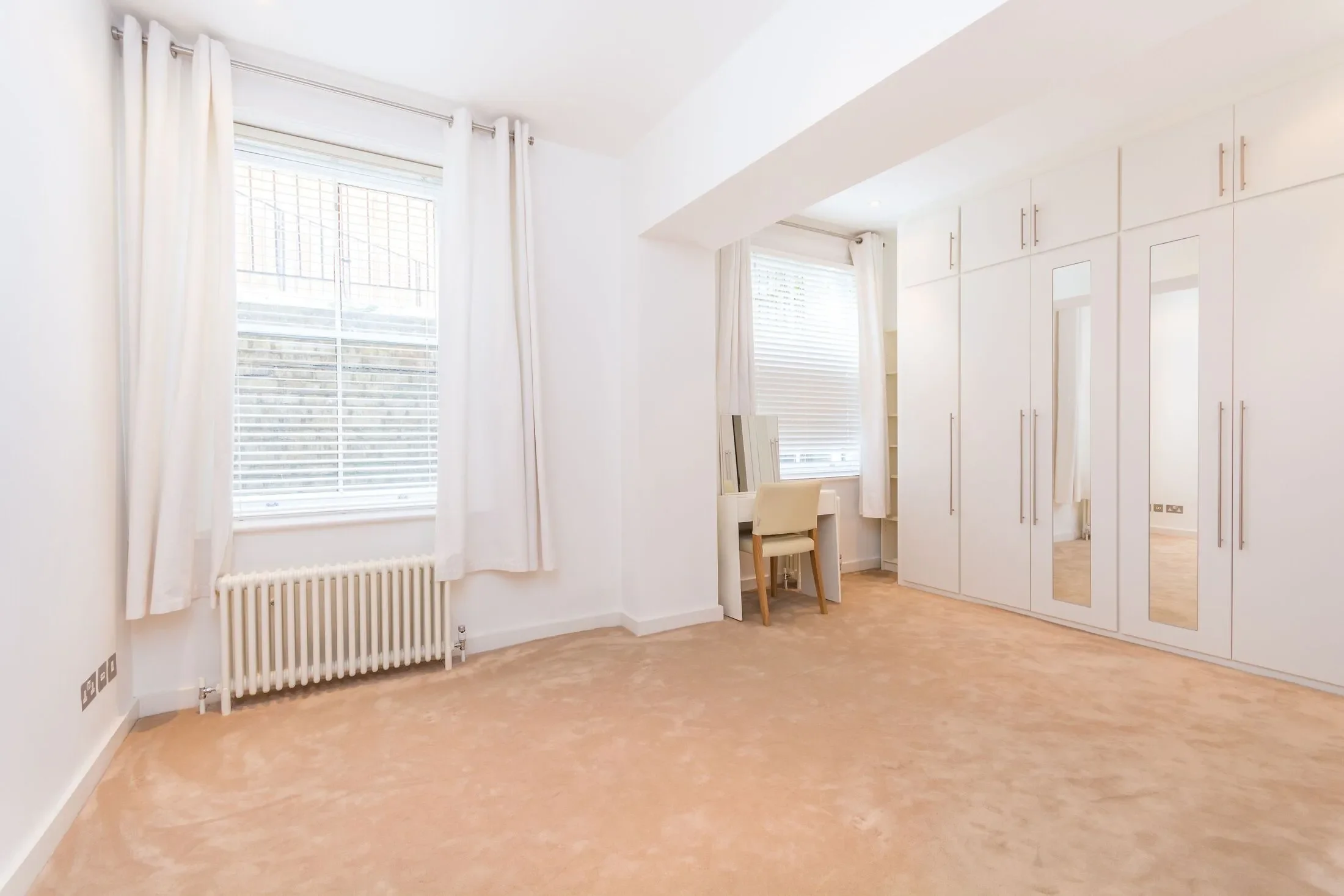 Flat Biddulph Road in City of Westminster