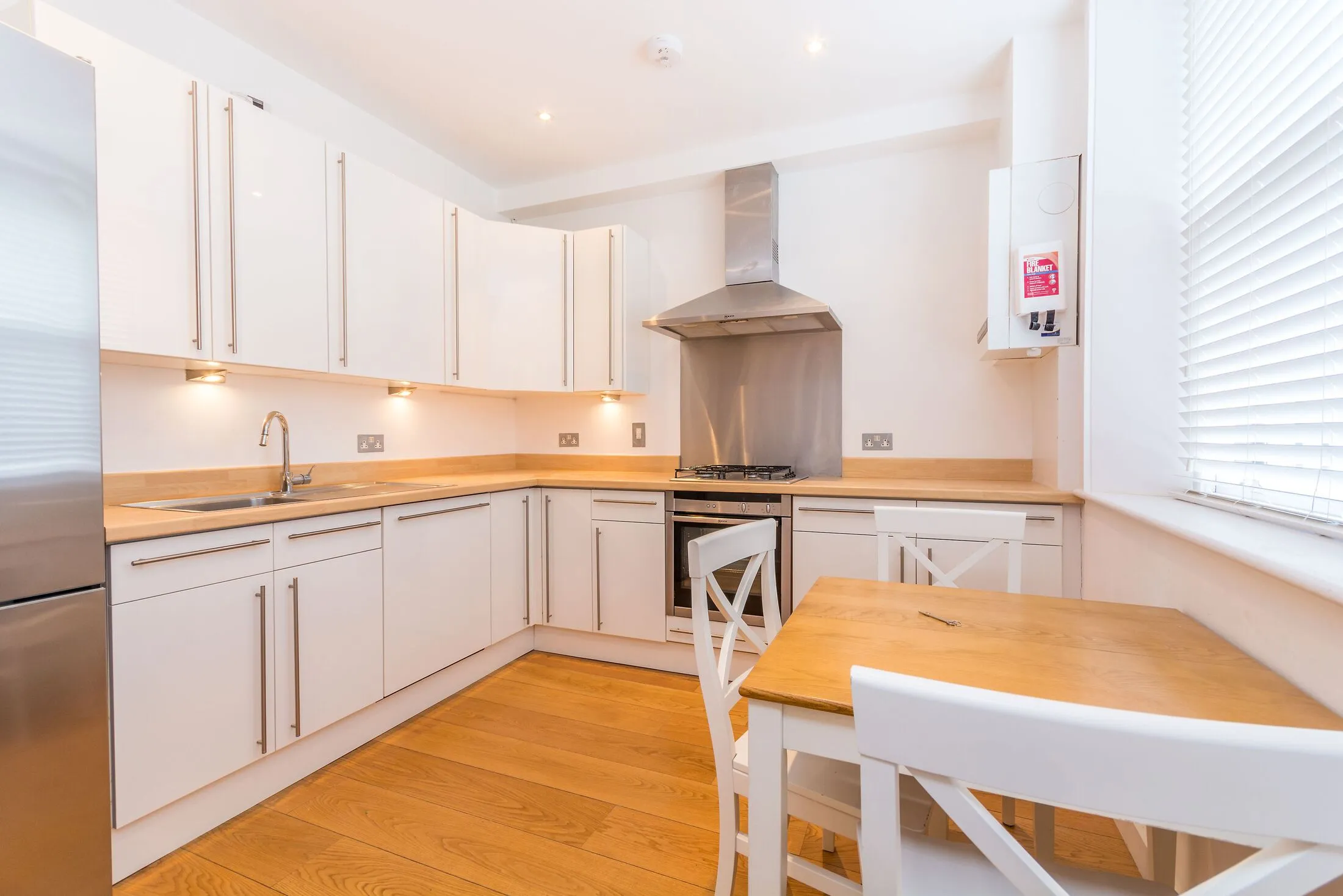 Flat Biddulph Road in City of Westminster