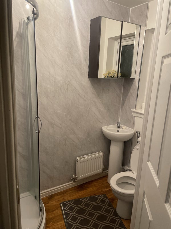 Room Woodfoot Quadrant in Glasgow