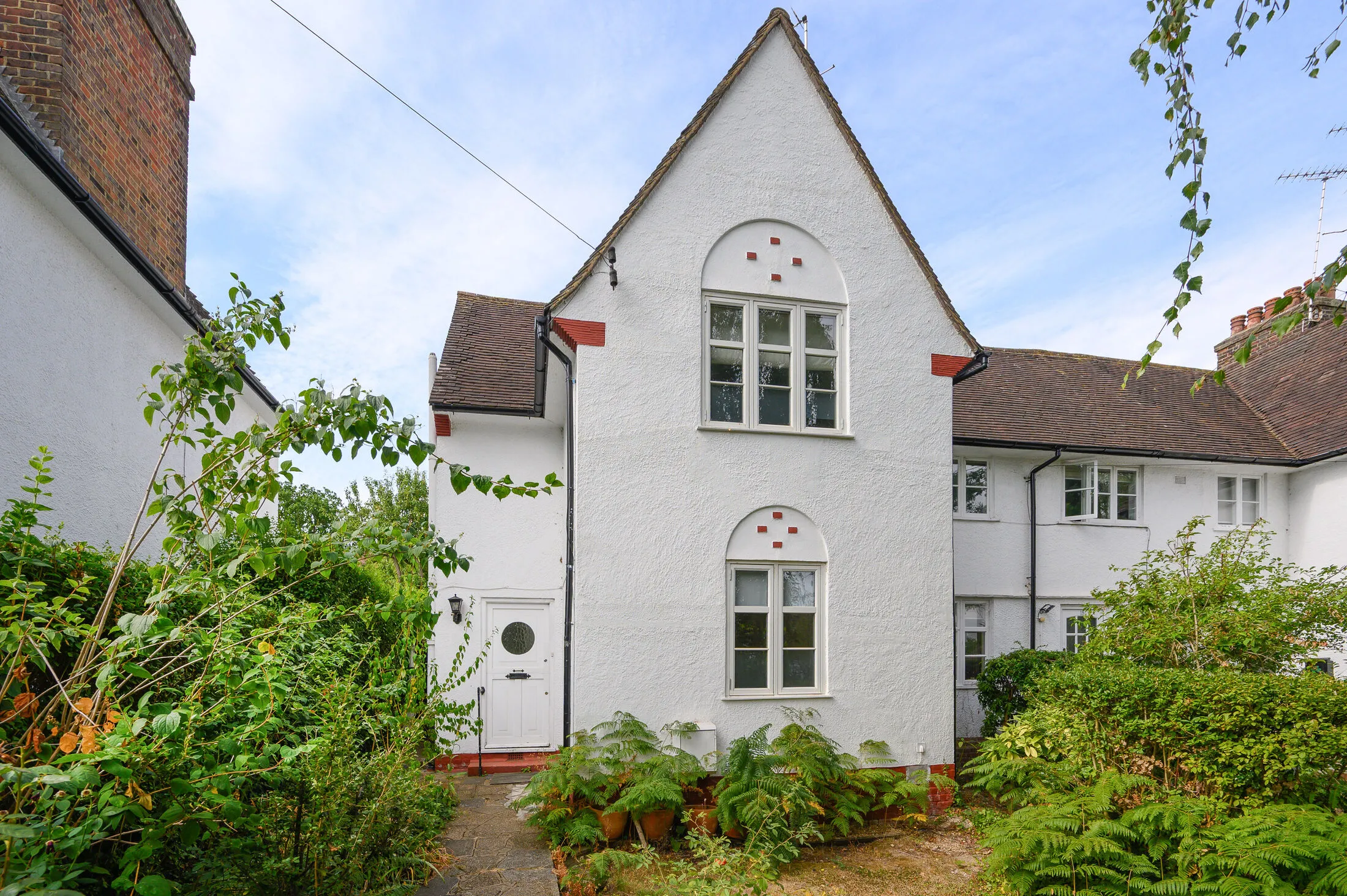 House Willifield Way in Greater London