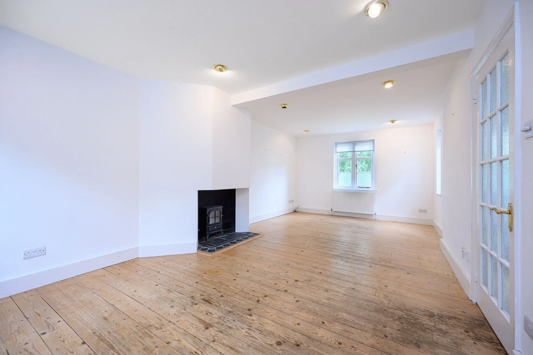 House Willifield Way in Greater London