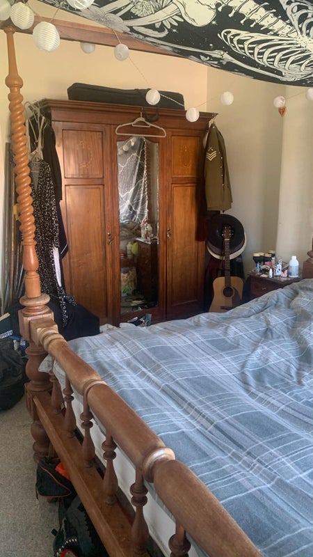 Room Kennyhill Square in Glasgow