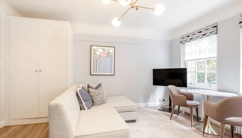 Flat Fulham Road in Greater London