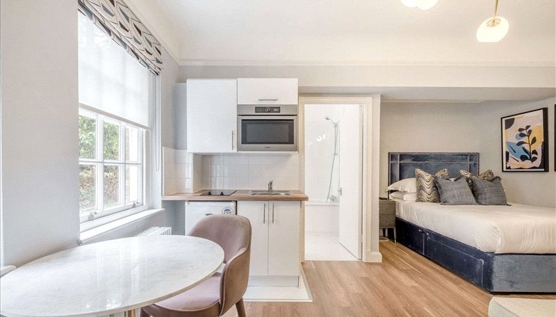 Flat Fulham Road in Greater London