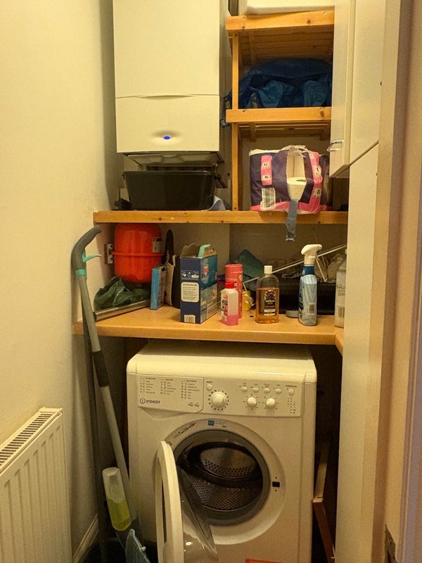 Room Windsor Avenue in Greater London