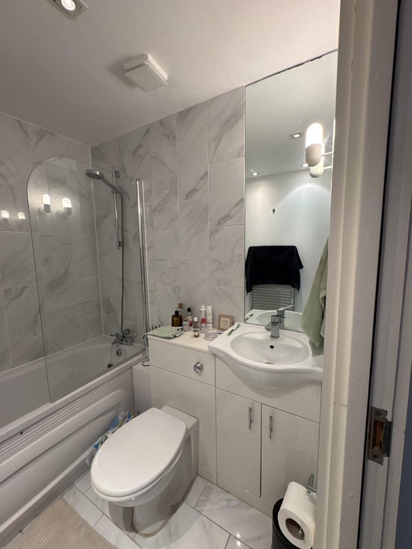 Room Eagle Works in Greater London