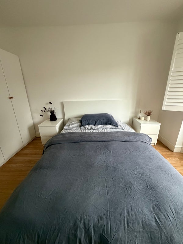 Flat Dunheved Close in Greater London