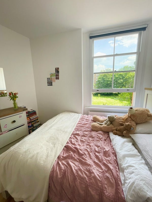 Room New Park Road in Greater London