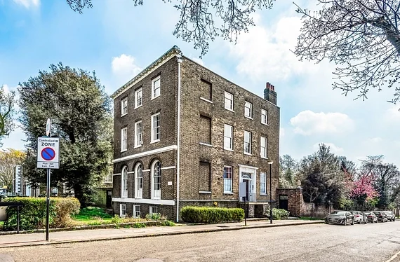 Flat The Paragon in Greater London