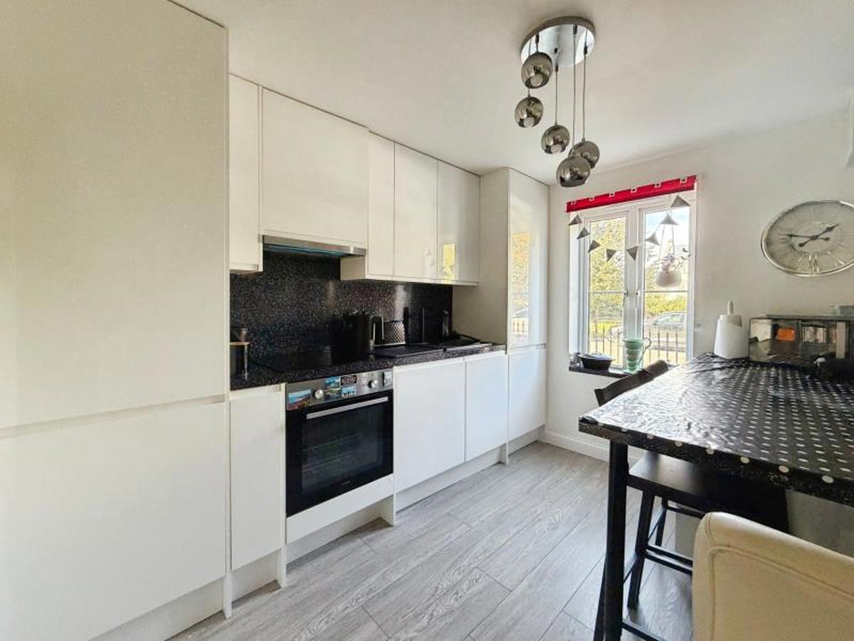 House Longridge Way in Weston-super-Mare