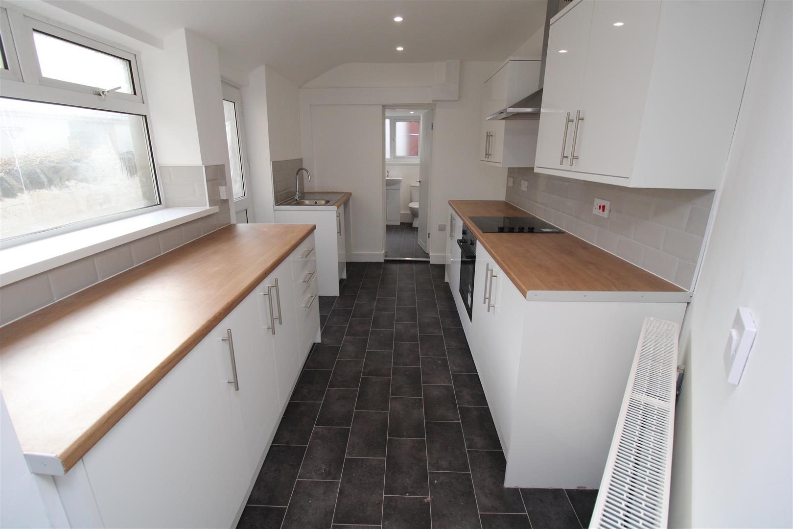 Flat Wern Crescent in Nelson