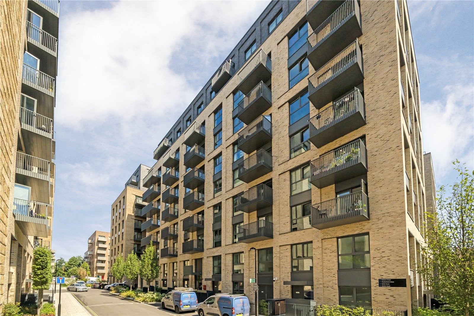 Flat Seven Sisters Road in Greater London