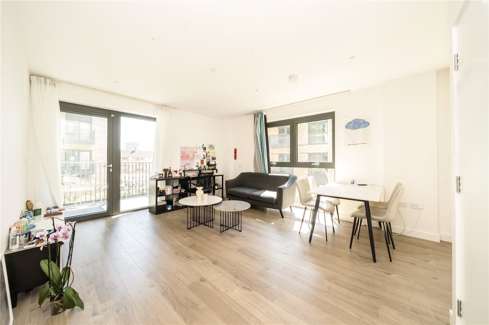 Flat Seven Sisters Road in Greater London