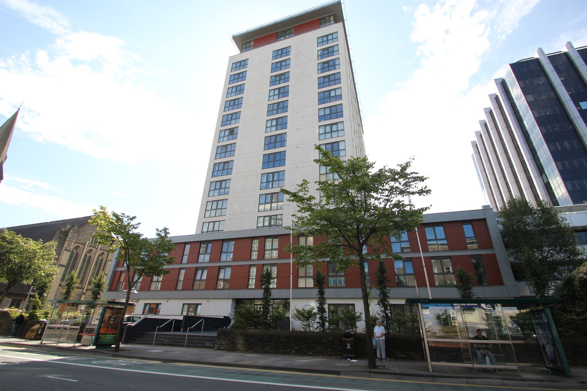 Flat Newport Road in Cardiff